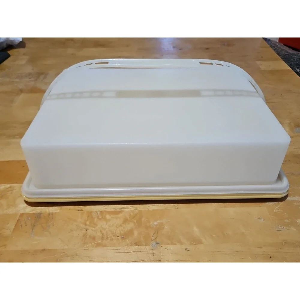 Vintage Tupperware Fresh-N-Fancy 9x13 Cake /Cupcake Carrier #622 w/ Lid & Handle